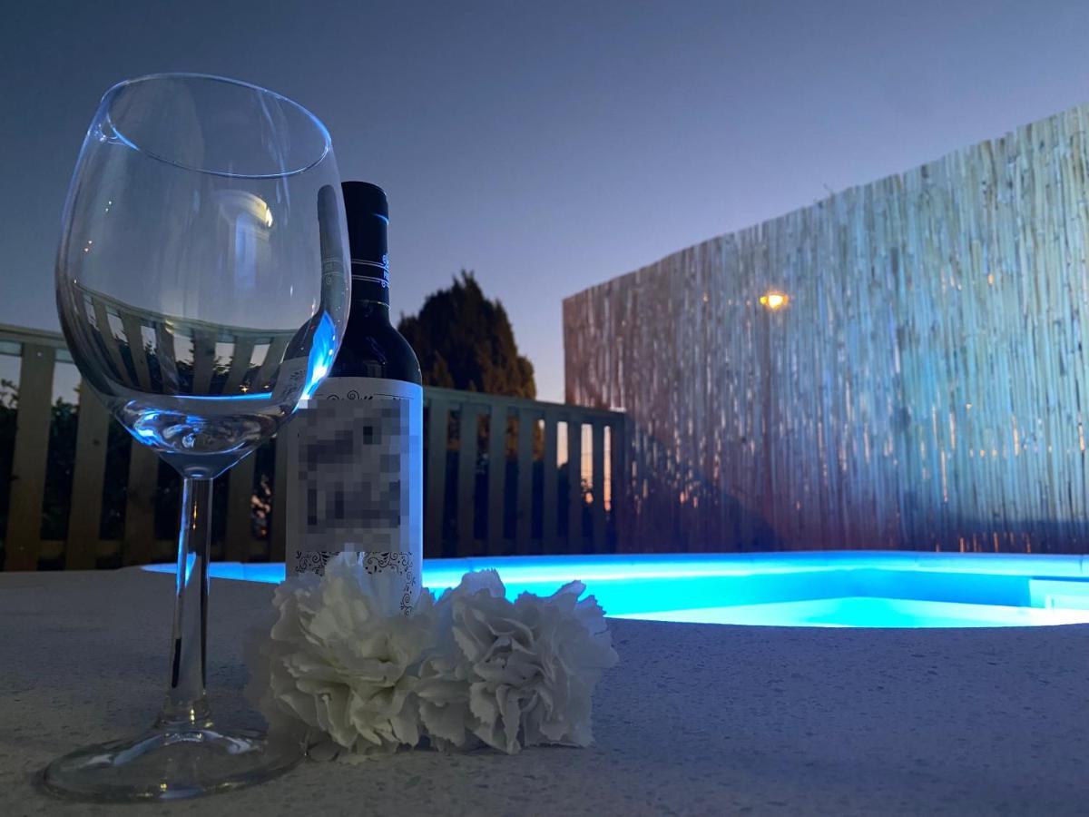 Suite Breeze - Private Heated Pool Málaga Eksteriør bilde